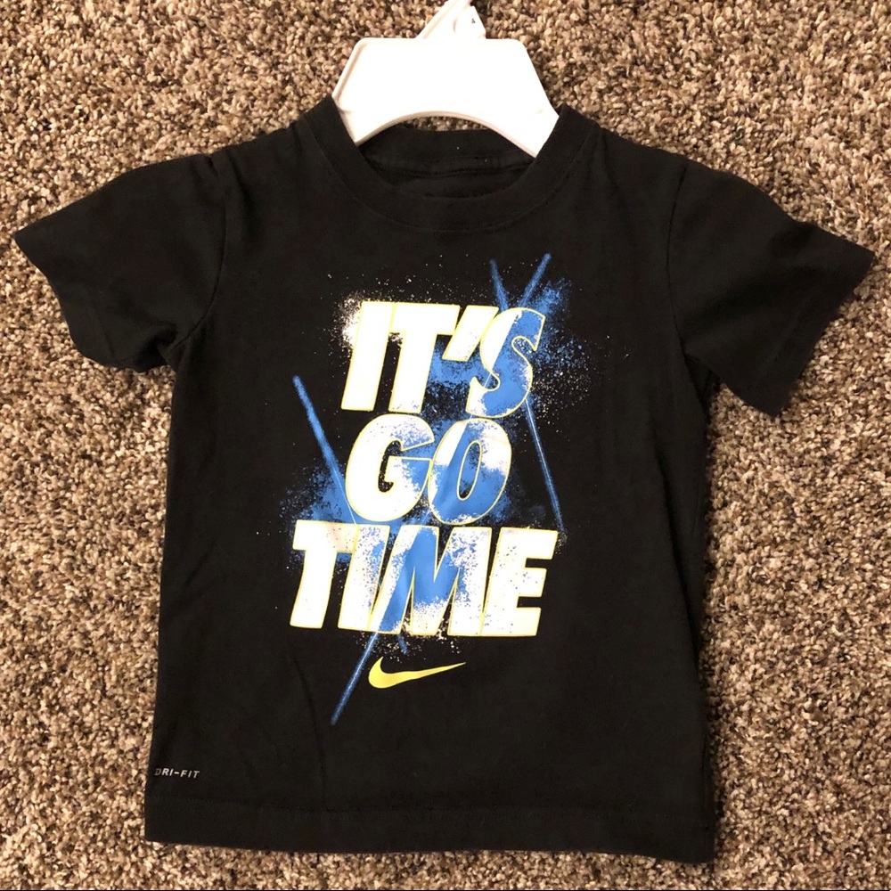 💥 3/$10!!! Nike Shirt Size 4